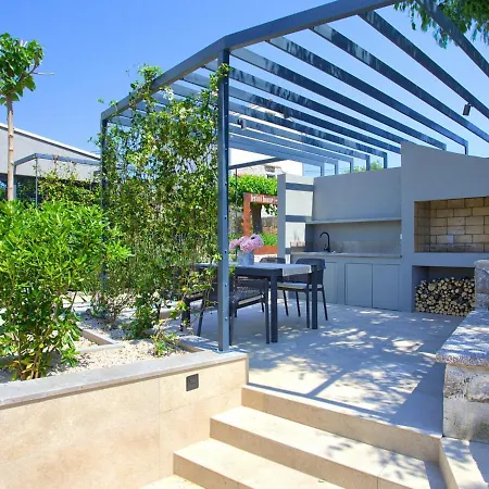Jerini Estate By Interhome Ferienhaus Vrh (Krk)