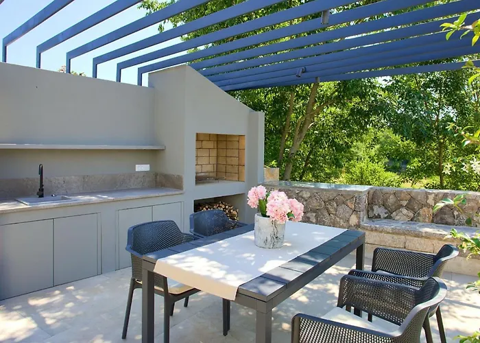 Jerini Estate By Interhome *