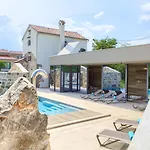 Jerini Estate By Interhome Tatil Evi