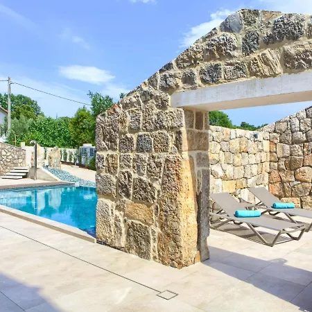 Jerini Estate By Interhome